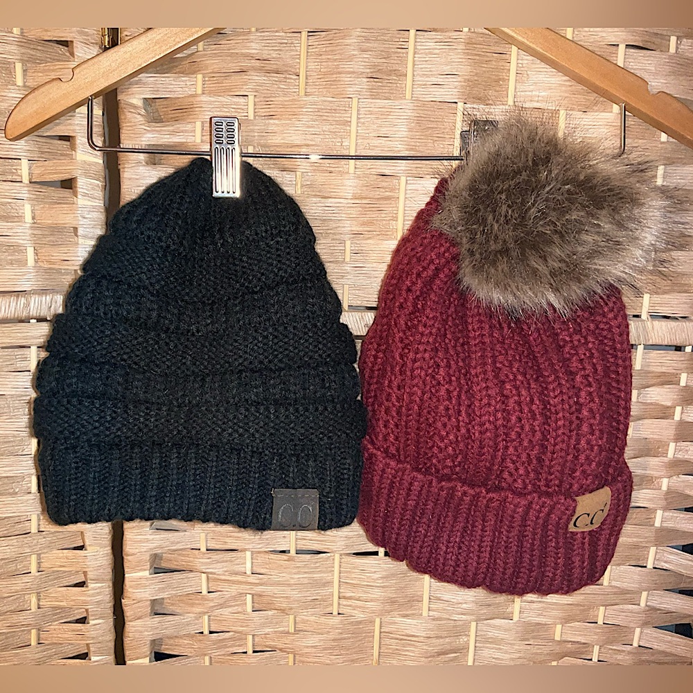CC 2 Pack Black and Red Knit Beanies - Picture 1 of 9